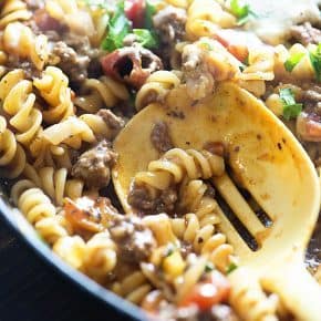 Skillet Lasgana - this is such an easy weeknight meal!