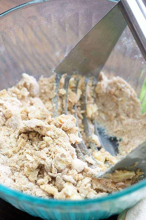 streusel topping in glass bowl