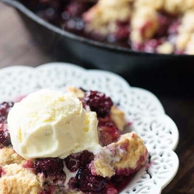 easy blackberry cobbler