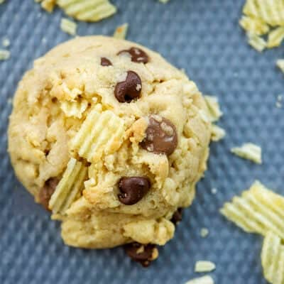 overhead view of potato chip cookie.