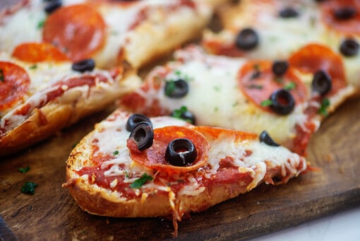 Pizza Bread Recipe - Quick & Easy! | Buns In My Oven