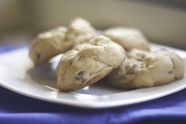 Puffy Chocolate Chip Cookies – Levain Copycat Recipe