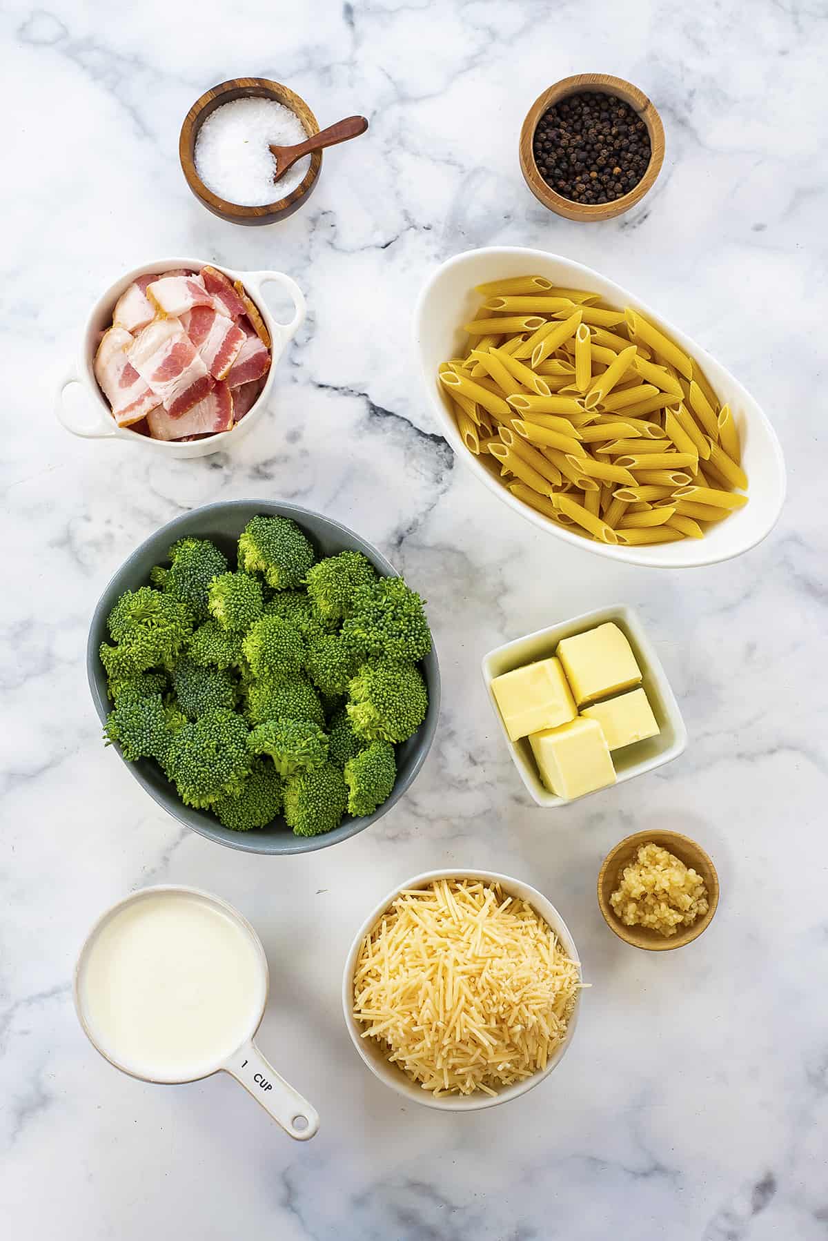 Ingredients for penne alfredo recipe.