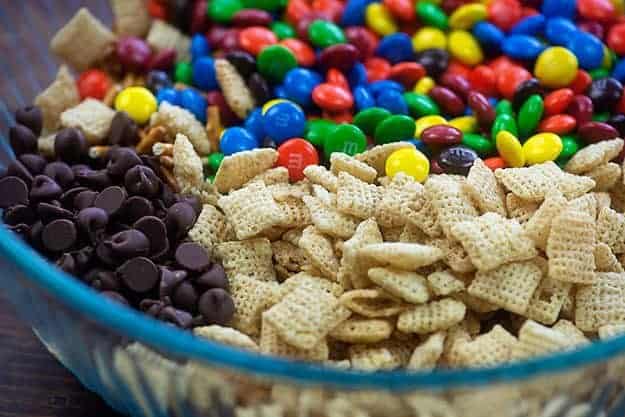 ingredients for snack bars in glass bowl