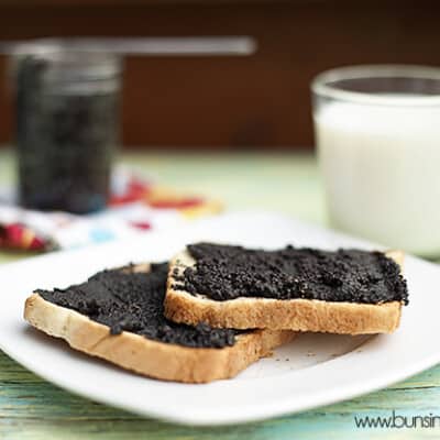 Oreo spread on two pieces of toast