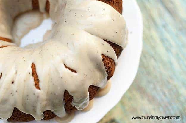 A pumpkin cake on cake stand