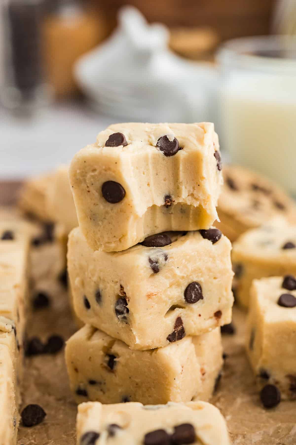 Oreo fudge on a small white plate.