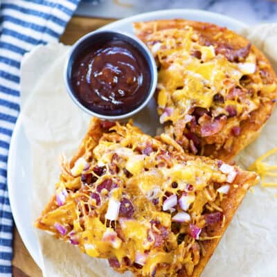 Slices of pizza bread on plate.