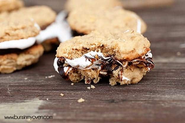 A close up of a smores sandwich cookie