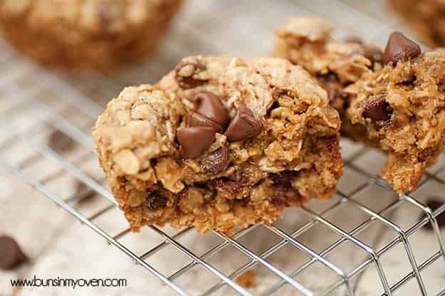 An oatmeal cookie cup on a wire cooling rack.