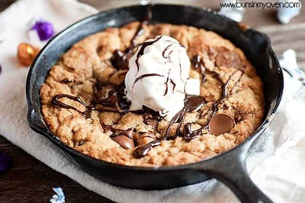 hershey's kisses skillet cookie recipe 3