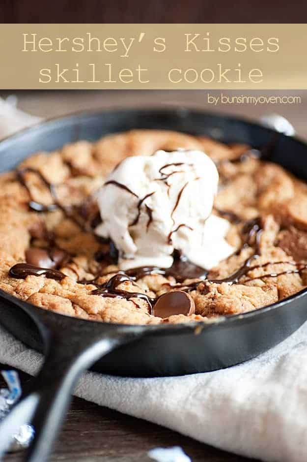 Reese's and Kisses Party Skillet (Case)