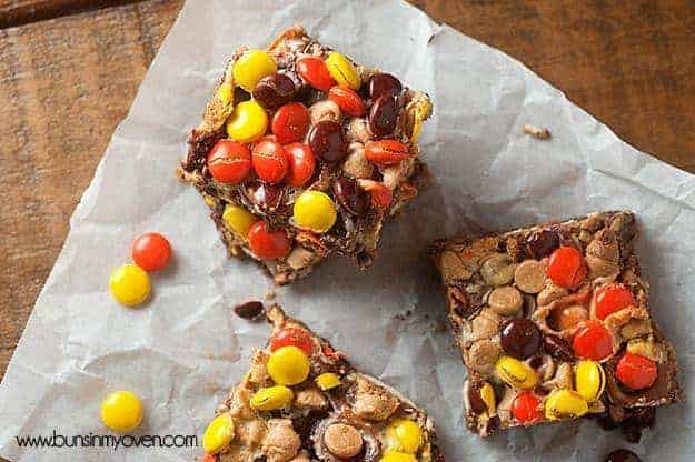 7 layer chocolate peanut butter bars recipe with Reese's candies