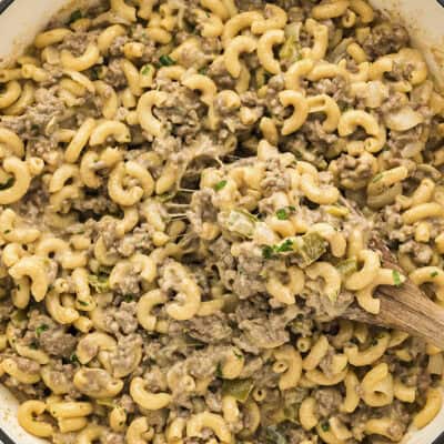Skillet full of Philly cheesesteak pasta recipe.