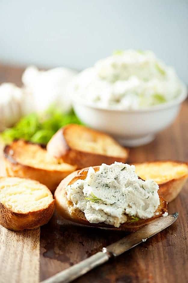 roasted garlic dill crostini