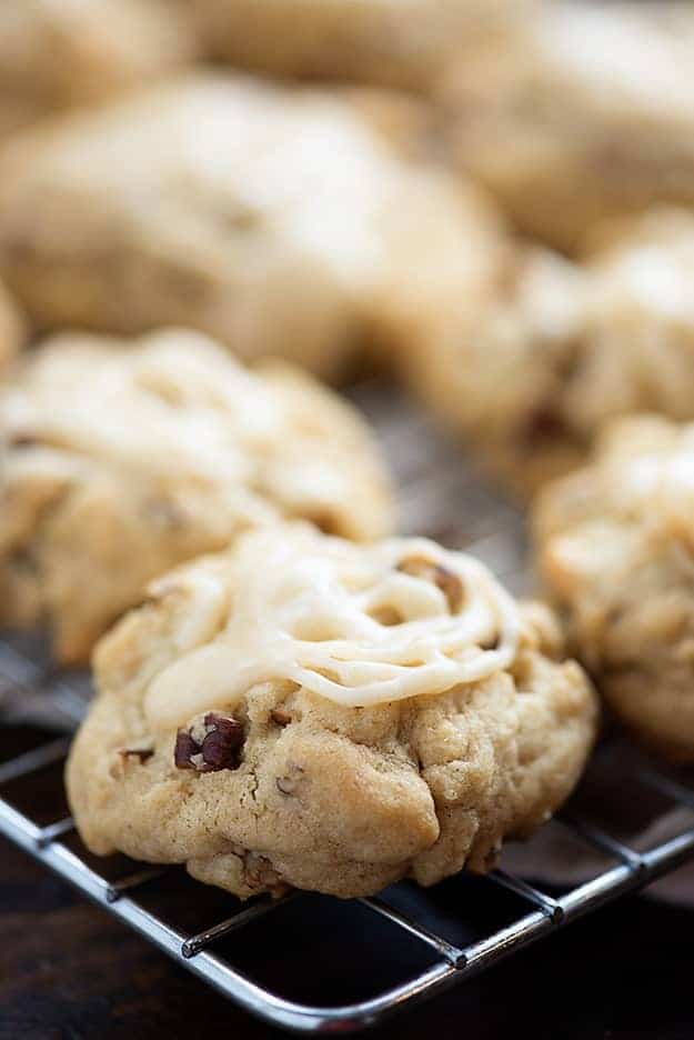 Browned Butter Pecan Cookies - the glaze on these cookies is amazing!