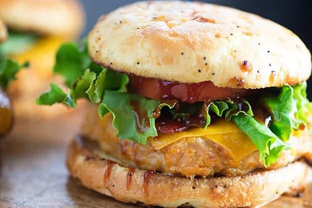BBQ Chicken Burgers — Buns In My Oven