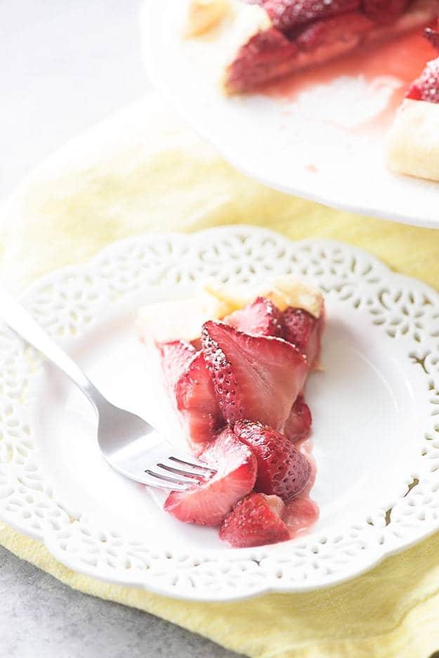 This strawberry crostata is such a simple twist on a classic pie!