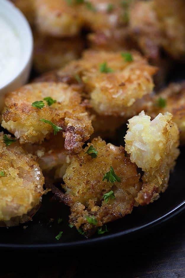 I'm sharing my tip for getting crispy crunchy breaded shrimp from the oven! 