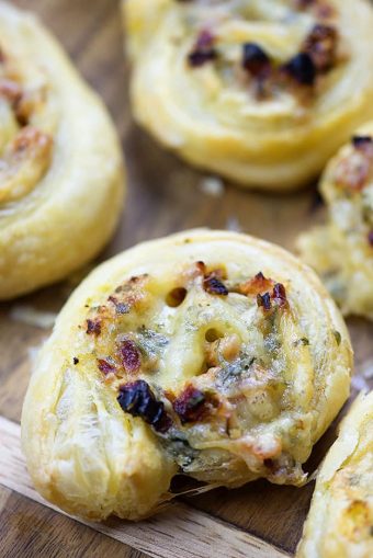 Sun-Dried Tomato Pinwheels — Buns In My Oven