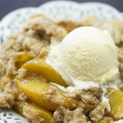 peach cobbler with ice cream