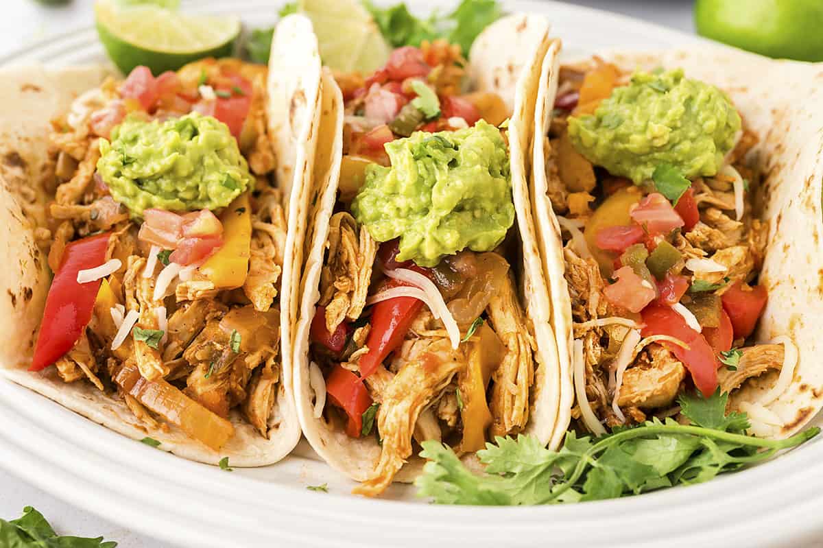 Easy Crockpot Chicken Fajitas Recipe | Buns In My Oven