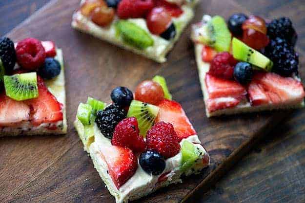 fresh fruit salad on pizza crust with cream cheese