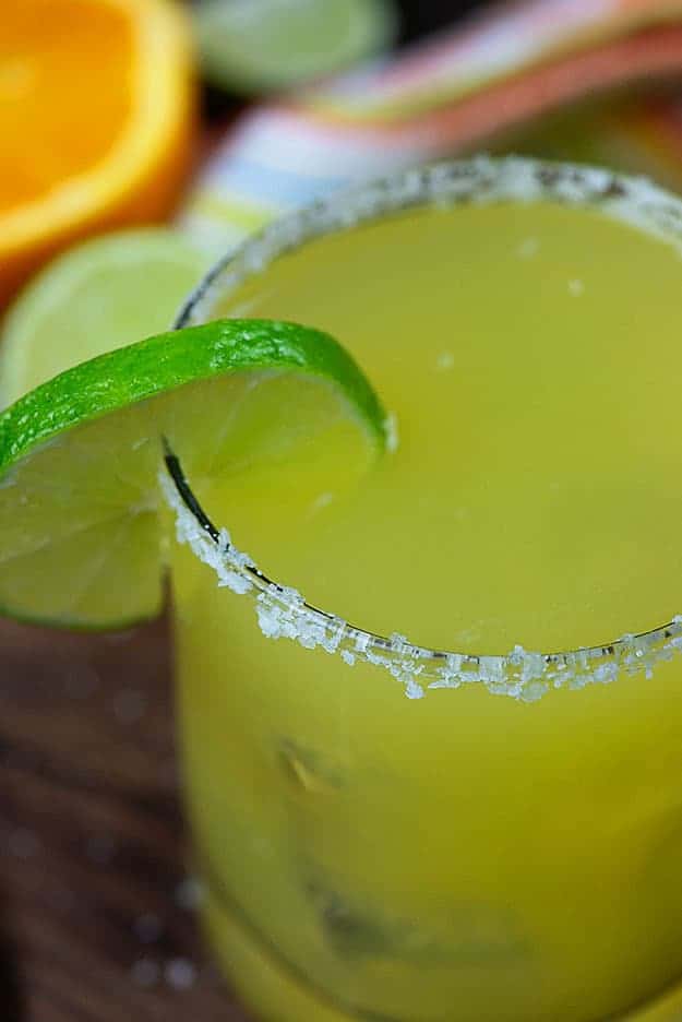 Margarita on the rocks dans un verre