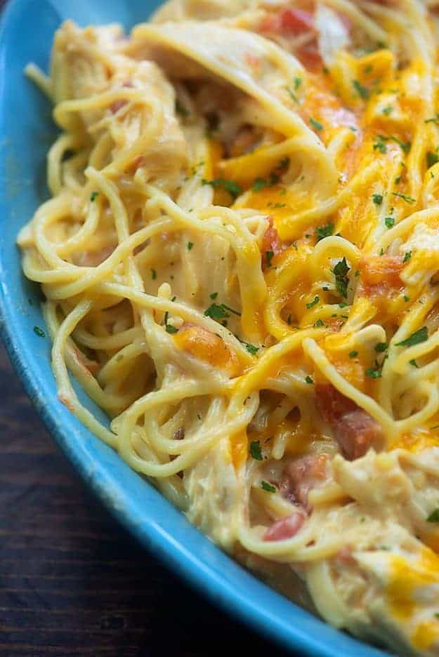 A close up of baked  pasta in a bowl