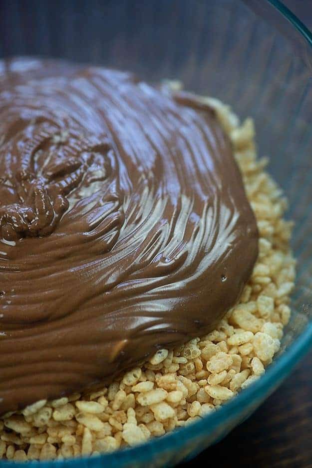 chocolate peanut butter rice krispies in glass bowl