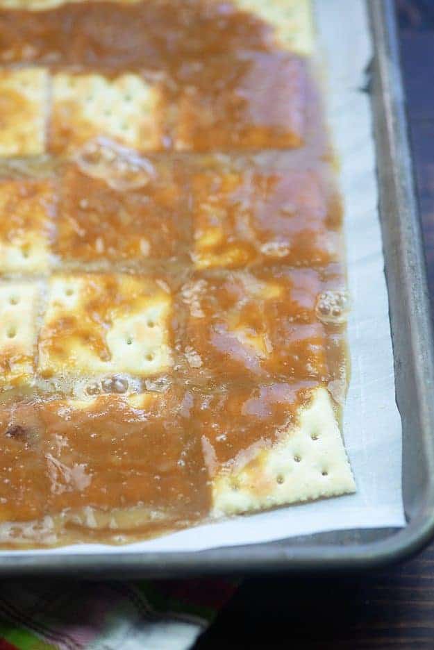 how to make cracker toffee