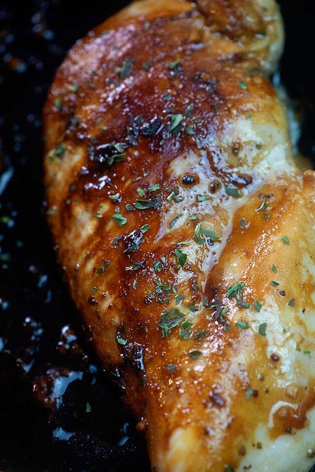 A close up of balsamic chicken.
