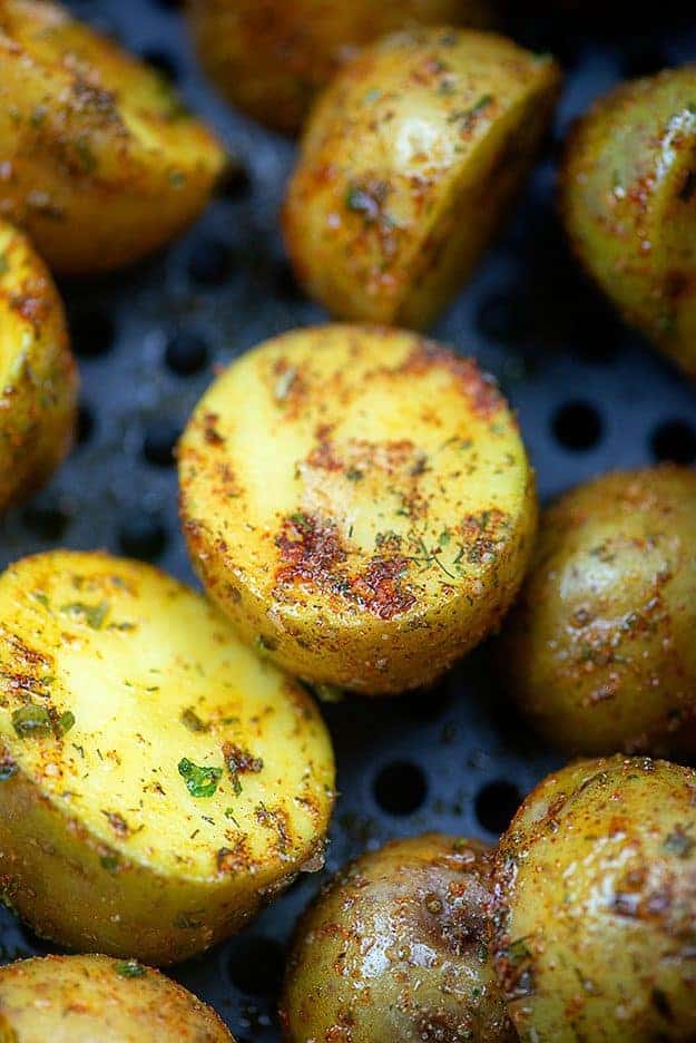 seasoned potatoes in air fryer basket