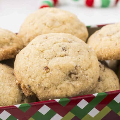 Pecan sandies in Christmas tin.