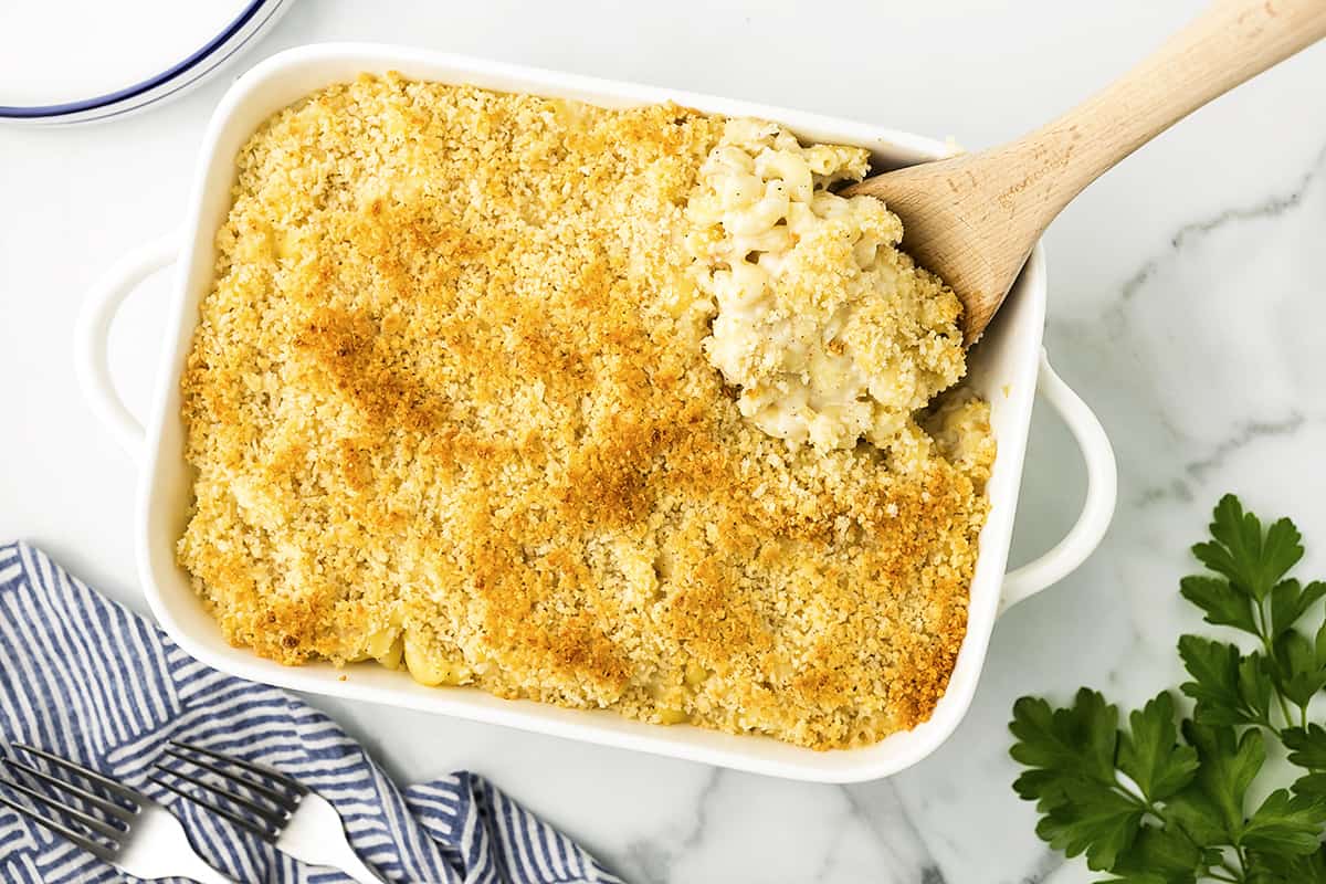 Easy Baked Mac and Cheese