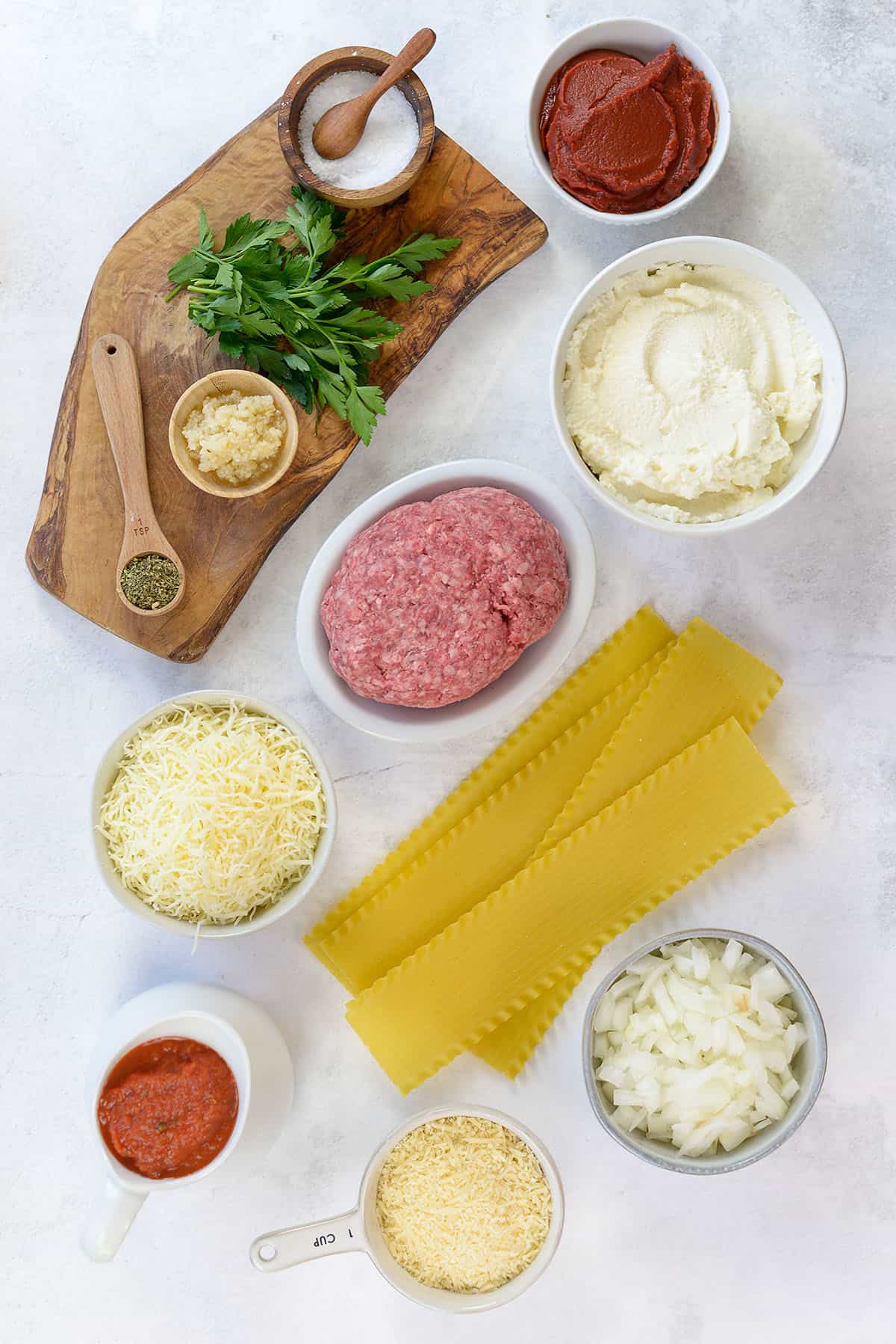 ingredients for crockpot lasagna recipe.