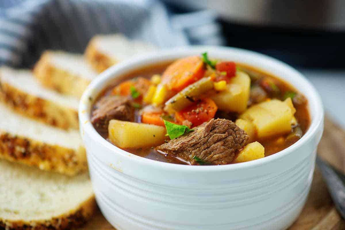 Easy Instant Pot Vegetable Beef Soup — Buns In My Oven