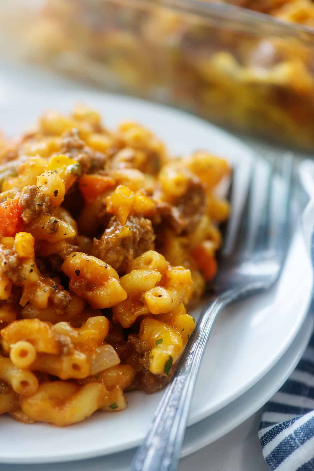 Easy Cheesy Hamburger Casserole — Buns In My Oven