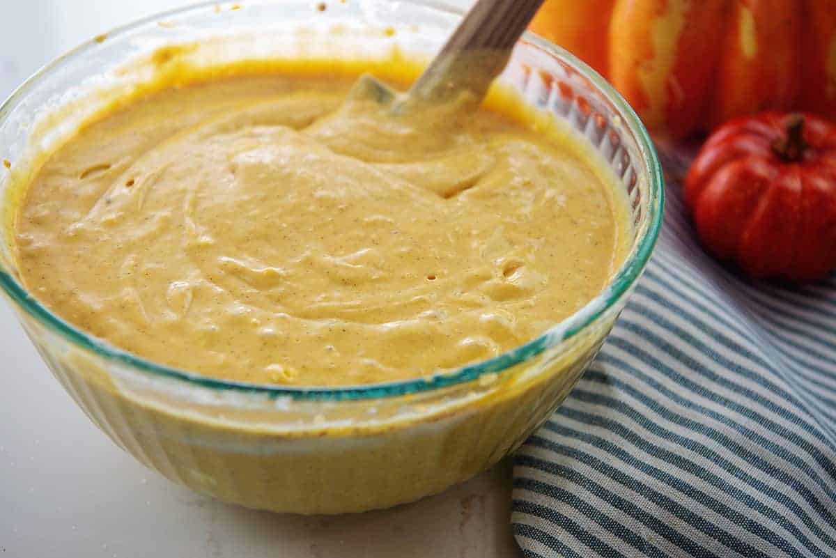 pumpkin cheesecake filling in glass bowl.