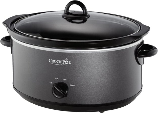 black crockpot.