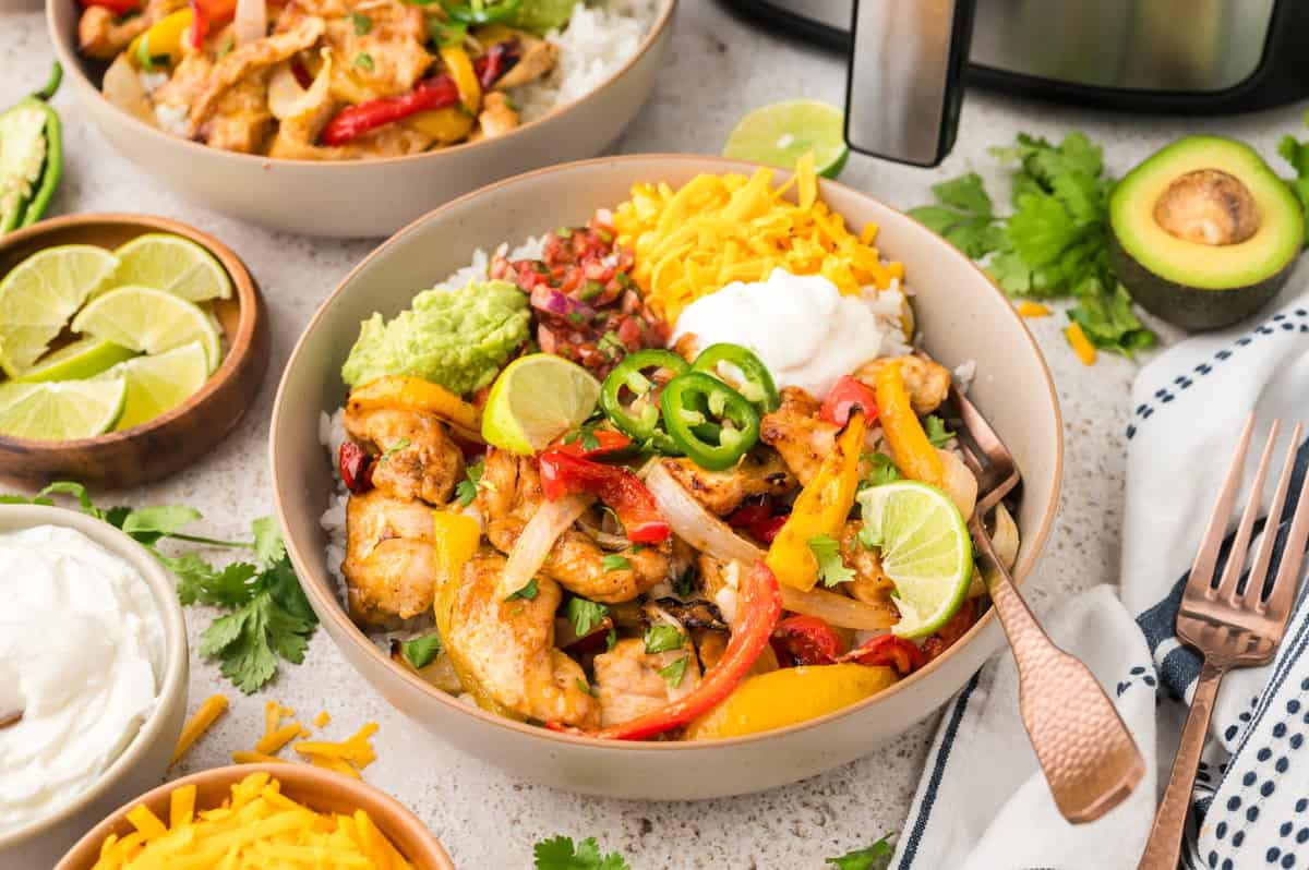 Air Fryer Chicken Fajita Bowls