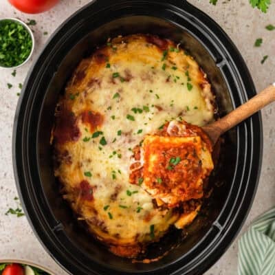Ravioli in crockpot.
